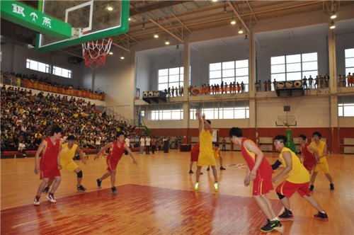 ����У���������������У԰�����������賤������ѧԺ�����֮��