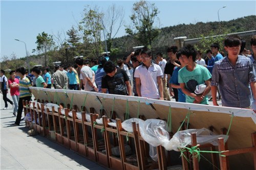 ����У���������������У԰�����������賤������ѧԺ�����֮��