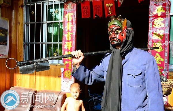 湖南科技大学师生远赴怀化山区 探寻非物质文化遗产——神秘的傩戏