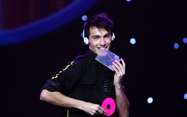 湖北工业大学学子勇夺两岸四地大学生魔术大赛金奖