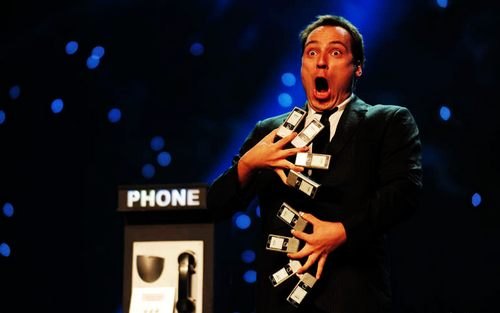 湖北工业大学学子勇夺两岸四地大学生魔术大赛金奖