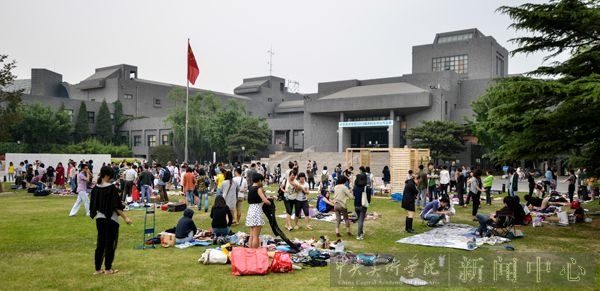 放飞梦想 扬帆远航:2013年毕业季活动火热开展