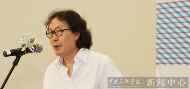 踏上艺术人生的新起点:“千里之行”2013届毕业生优秀作品展开幕