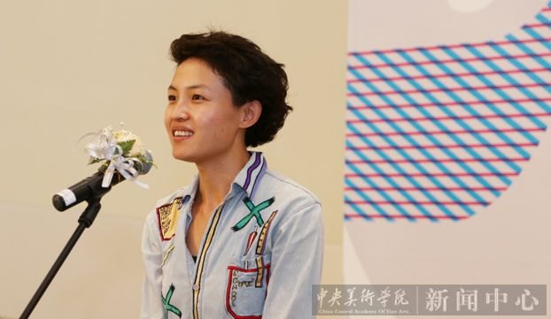 踏上艺术人生的新起点:“千里之行”2013届毕业生优秀作品展开幕