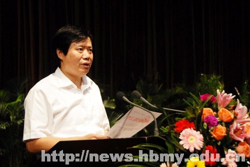 学校隆重庆祝第二十八个教师节