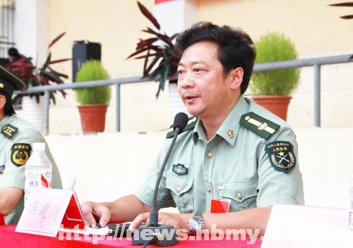 军训团举行军训会操