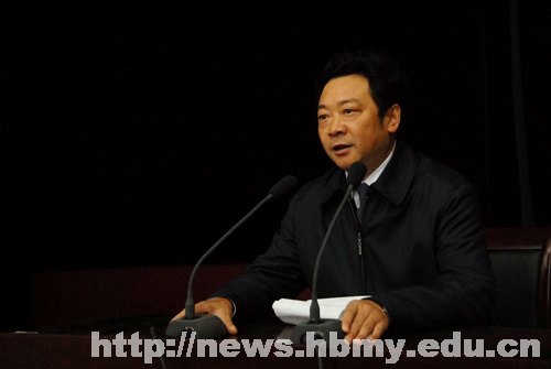 【学习十八大精神】学校组织师生集中收看十八大开幕式直播