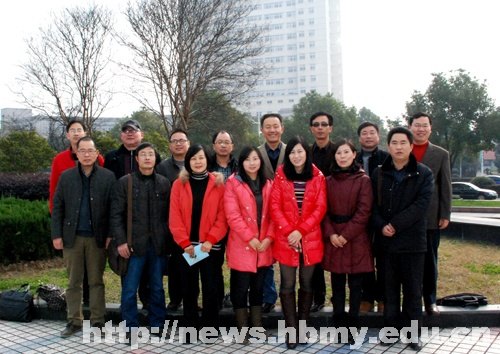 医学院到龙游县医疗单位洽谈实习就业工作