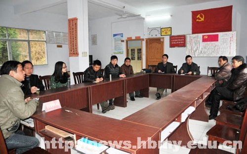 附属民大医院工作组奔赴”三万”活动一线