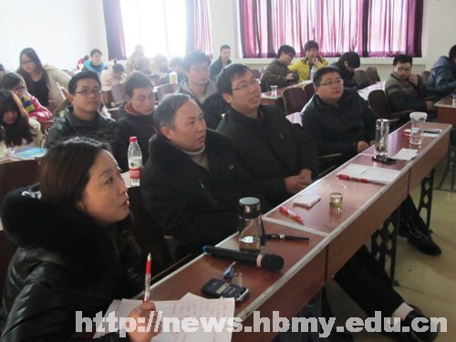 马克思主义学院举行《马克思主义伦理学》考试改革活动