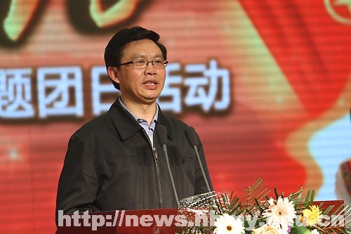 共青团恩施州委纪念“五四”运动主题团日活动在湖北民族学院举行