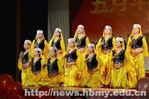 预科教育学院举办第六届民族文化风采月文艺汇演