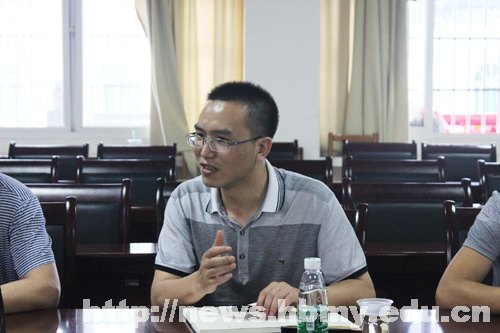 法学院与恩施州民政局进行合作洽谈