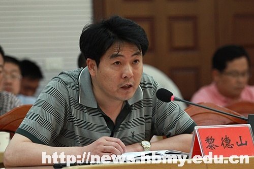 学校传达州纪委有关会议精神 坚决贯彻落实 “八项规定”“六条意见”