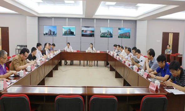 山西省人民政府学位委员会考察团来景德镇陶瓷学院调研
