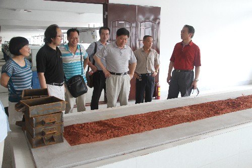 刘德富深入机械工程学院调研
