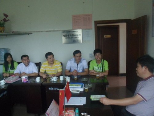 学生处领导到连平县慰问贫困学生,指导助学贷款政策下乡行活动