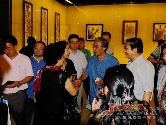 “意象墨彩•泥火天成”冯林华陶瓷艺术作品展在北京国家博物馆开幕