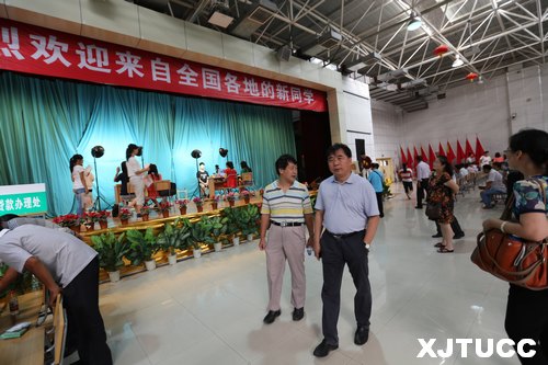 西安交大城市学院2013级新生报到工作秩序井然