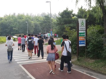 迎新33:学院新生入学教育各具特色