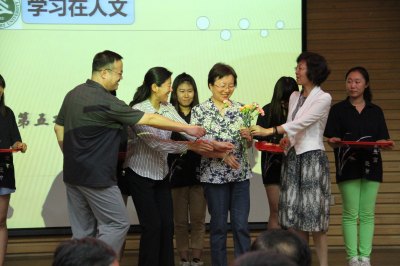 迎新27:各学院相继召开迎新大会