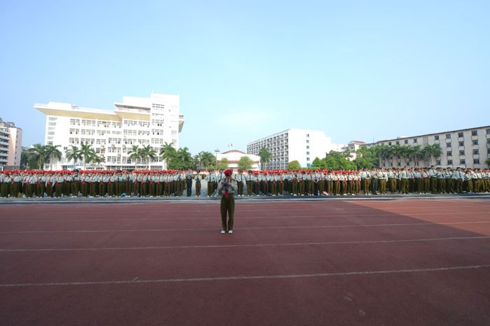 2012级军训动员大会 奏响军训集结号
