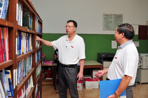 开学首日教学运行秩序良好