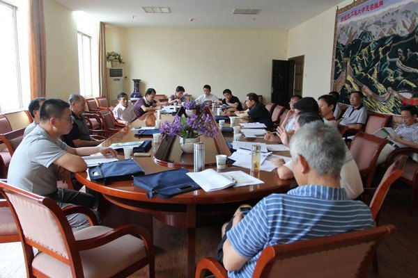 ѧУ�ٿ�2013��ѧ�ƽ������о��������������ֻ�