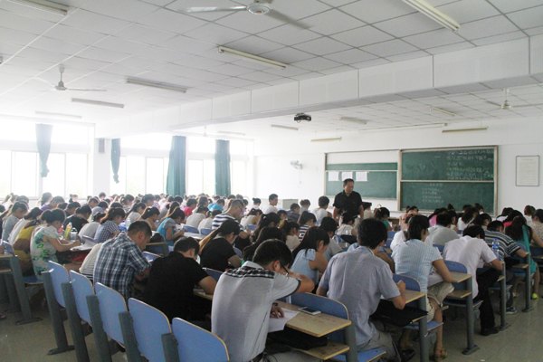 2013年六安市“特岗教师”在皖西学院岗前培训圆满结束