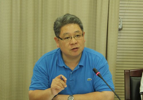 学校召开会议部署迎新工作