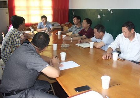 校领导检查成教学院新学期开学工作