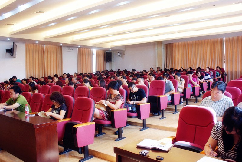 ��Ͽ��ѧ�Ƽ�ѧԺ�ٿ�ȫԺ��ְ�������ʵ�ƽ�����Ⱥ��·�߽���ʵ���