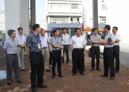 У�쵼����ɽ��ѧ����ѧԺ�Ӳ�2013������ѧԺ�����������