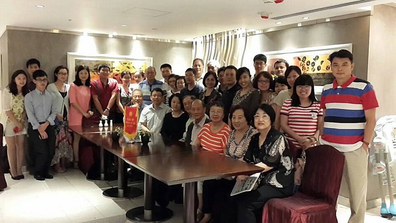 刘春红副校长一行赴香港拜访校友