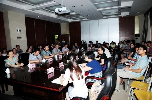 ��ɳʦ��ѧУ�ٰ�2013���½���ʦ��ǰ��ѵ��