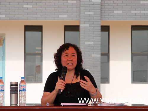 阳光心态伴你我--记2013级新生入学教育心理专题讲座