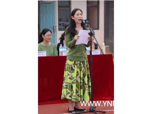 【军歌嘹亮 唱响商院】--云南师范大学商学院2013级新生军训开训仪式暨动员大会成功举行