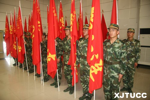 西安交通大学城市学院2013级新生军训动员大会隆重召开