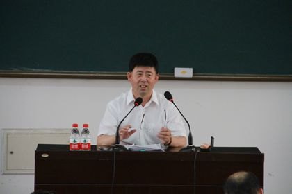 ѧУ�ٿ��в�ɲ����� ������ѧ���ص㹤��