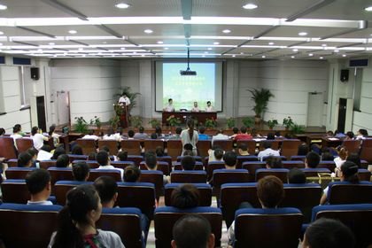 ����ʡ��У���θ���Ա��ǰ��ѵ(1303��)���ڲ�����ѧ����