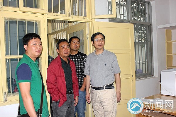 У�쵼�Ӳ���������¥