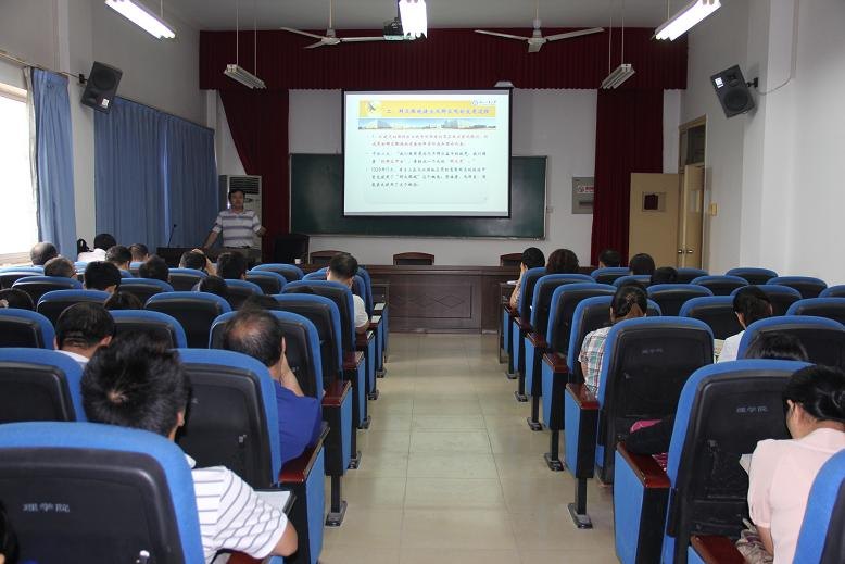 ��ѧԺ����ר����Ⱥ��·�߽���ר�⸨������