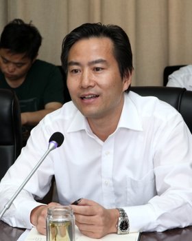 ���ݹ�ѧԺ���е�ί�����飨���󣩵���Ⱥ��·�߽���ʵ���ר��ѧϰ��