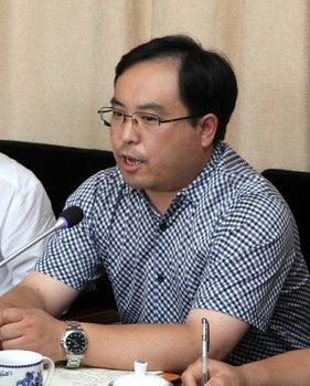 ���ݹ�ѧԺ���е�ί�����飨���󣩵���Ⱥ��·�߽���ʵ���ר��ѧϰ��