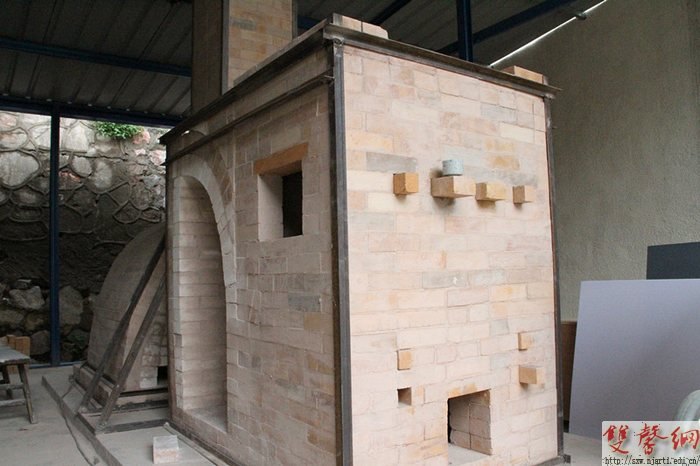 设计学院陶瓷工作室引进无烟柴窑