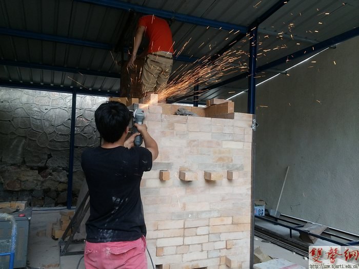 设计学院陶瓷工作室引进无烟柴窑