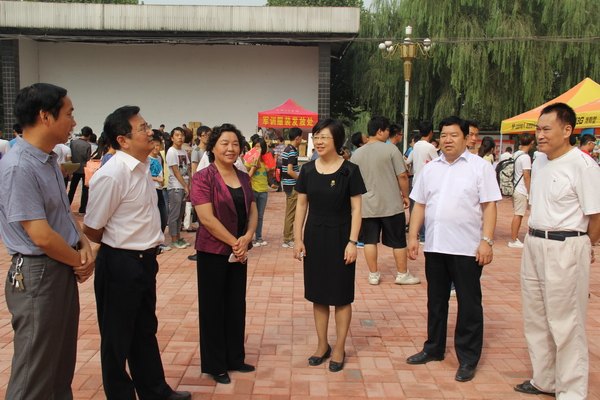 郑州职业技术学院2013级新生报到工作圆满结束