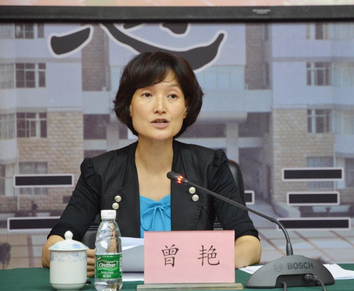 自治区党委决定:莫诗浦任广西师范学院党委书记,李丰生任广西师范学院院长