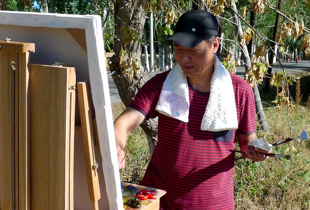 人生价值在援疆支教中升华:新疆艺术学院撰稿记中央美术学院教师傅爱臣