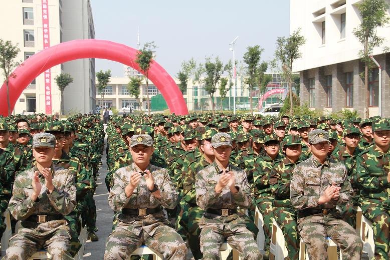 朔州校区召开2013级新生开学典礼暨军训动员大会